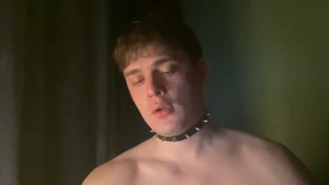 Snapshot of jon3983 chatting on March 21, 8:23 pm jon3983 online show from March 21, 8:23 pm