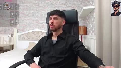 Snapshot of jonahshaw chatting on October 27, 5:22 am JonahShaw online show from October 27, 5:22 am