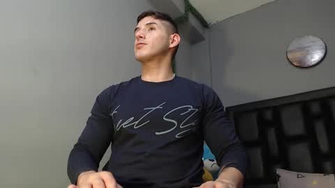 jonathancast08 online show from January 16, 4:39 pm