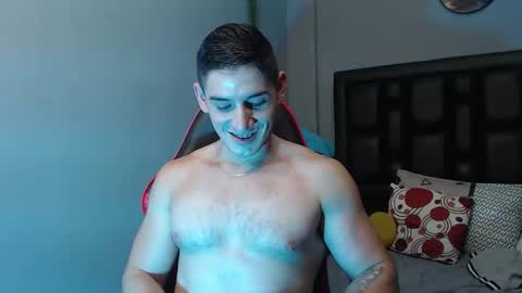 jonathancast08 online show from January 17, 6:44 pm