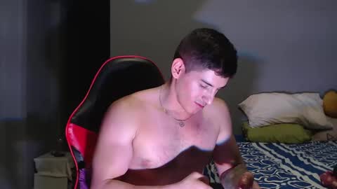 jonathancast08 online show from January 21, 11:24 pm