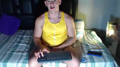 jonathancast08 online show from January 24, 9:15 pm