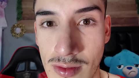 jonathancast08 online show from March 7, 5:08 am