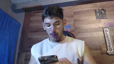 jonathancast08 online show from November 26, 1:45 pm