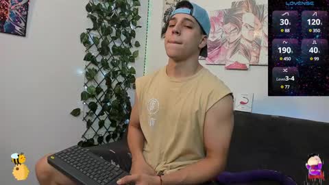 Instagram jonathanfit14 online show from February 4, 9:31 pm