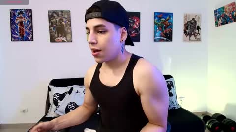Snapshot of jonathanjoestar_ chatting on May 16, 9:46 pm Instagram jonathanfit14 online show from May 16, 9:46 pm