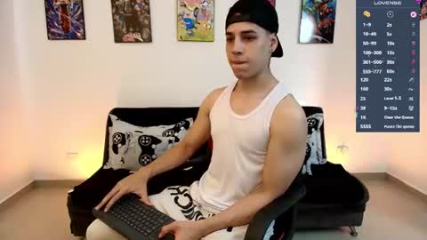 Instagram jonathanfit14 online show from June 24, 9:36 pm