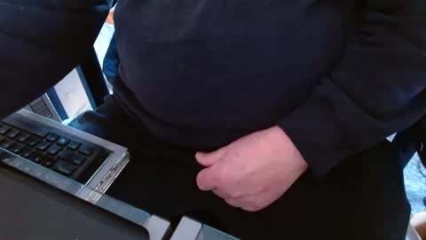 joncpics online show from March 7, 9:27 pm