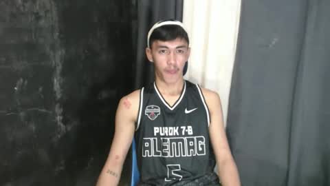 Snapshot of jonel_xx chatting on March 24, 3:22 am jonel online show from March 24, 3:22 am