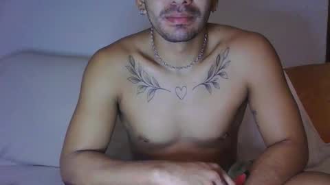 Snapshot of jones1901 chatting on October 17, 8:55 pm jones1901 online show from October 17, 8:55 pm