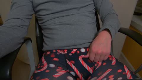 WhteGuy online show from December 7, 4:31 am