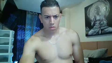 Jonhdoe22 online show from September 9, 12:26 pm