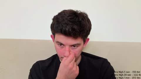 Snapshot of jonhy_merlin chatting on April 1, 1:41 pm jonhy_merlin online show from April 1, 1:41 pm