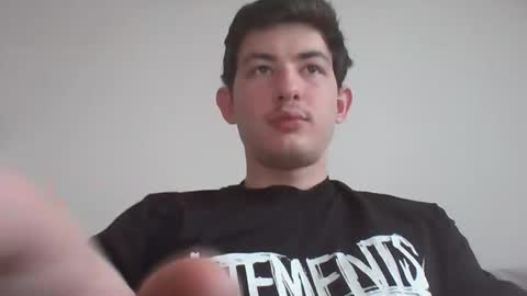 Snapshot of jonhy_merlin chatting on April 4, 5:49 am jonhy_merlin online show from April 4, 5:49 am