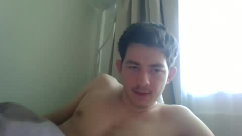 Snapshot of jonhy_merlin chatting on April 6, 4:46 am jonhy_merlin online show from April 6, 4:46 am
