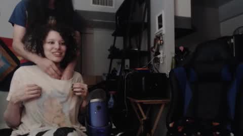 jonmessfan online show from October 30, 8:31 pm