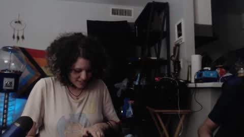 jonmessfan online show from October 31, 8:37 am