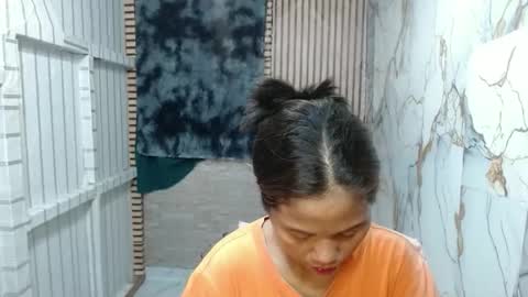 jonna2568 online show from December 4, 6:55 am