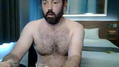 Snapshot of jonnyb9876 chatting on December 16, 12:32 pm jonnyb9876 online show from December 16, 12:32 pm