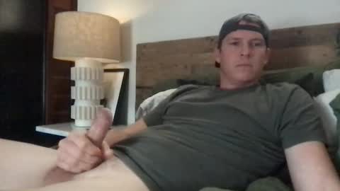 Snapshot of jonrynolds chatting on December 23, 10:44 pm jonrynolds online show from December 23, 10:44 pm