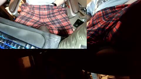 Snapshot of jontn_swift chatting on November 24, 5:40 am Jonathon Swift online show from November 24, 5:40 am