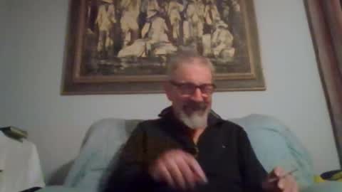 Snapshot of jony_five chatting on February 15, 1:46 am Jon online show from February 15, 1:46 am