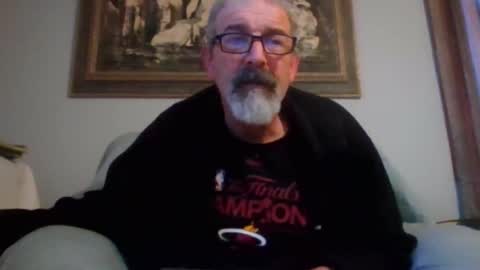 Snapshot of jony_five chatting on March 1, 3:47 pm Jon online show from March 1, 3:47 pm