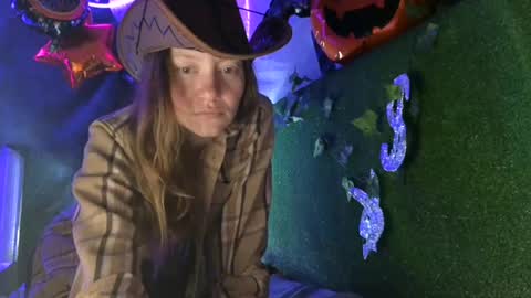 Snapshot of jony_marta chatting on November 6, 3:35 pm Jony Marta GMT 2000-0100 every day online show from November 6, 3:35 pm