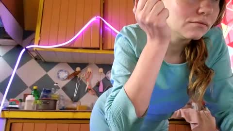 Snapshot of jony_marta chatting on November 8, 3:01 pm Jony Marta GMT 2000-0100 every day online show from November 8, 3:01 pm