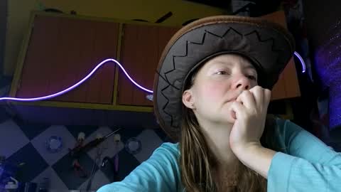 Snapshot of jony_marta chatting on November 28, 4:04 am Jony Marta GMT 2000-0100 every day online show from November 28, 4:04 am