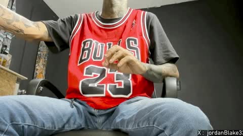 jordan33blake online show from December 15, 11:45 am