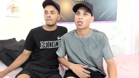 jordanandandrew online show from February 18, 7:41 pm