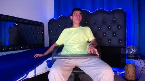 Jorge Johnson online show from February 11, 3:22 am