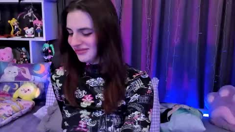 Rose online show from November 21, 5:00 pm