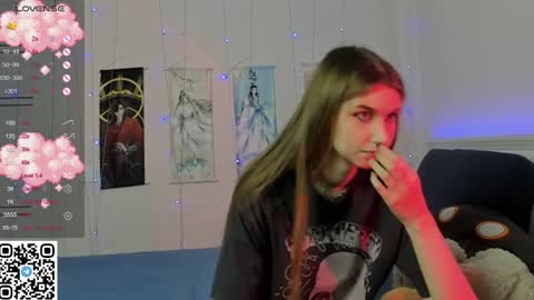 Mila online show from January 31, 8:33 pm