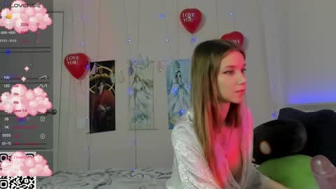 Mila online show from February 18, 11:41 pm