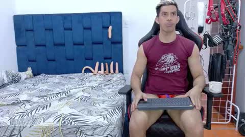 Snapshot of jose_rumbero91 chatting on November 26, 12:17 pm jose_rumbero91 online show from November 26, 12:17 pm