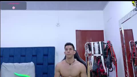 jose_rumbero91 online show from July 28, 6:20 pm