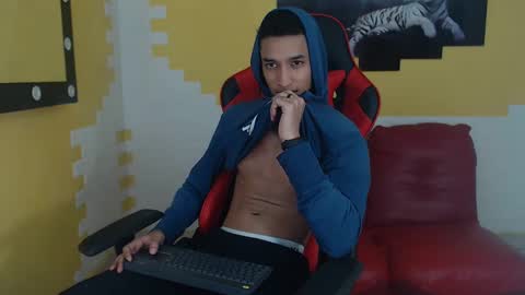 jose_sexycumm online show from December 23, 7:52 pm