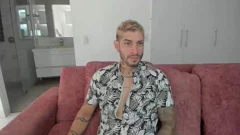 Snapshot of jose_wc chatting on January 11, 6:02 pm jose_wc online show from January 11, 6:02 pm