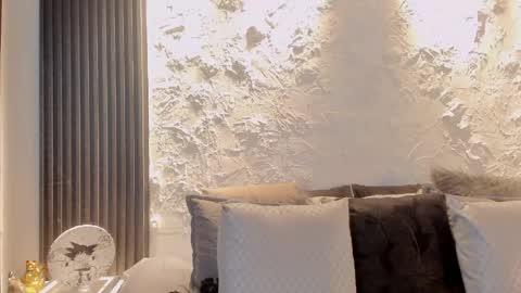 Snapshot of joselin_rouse chatting on June 6, 1:27 pm joselin online show from June 6, 1:27 pm