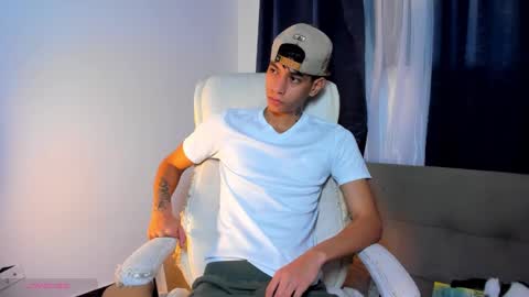 Josep online show from December 4, 11:02 pm