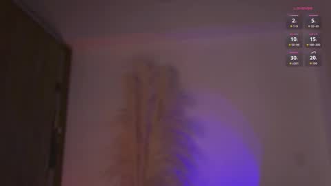 Snapshot of josep_davies chatting on December 2, 2:06 am Josep online show from December 2, 2:06 am