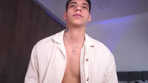 Snapshot of josep_davies chatting on February 14, 2:19 am Josep online show from February 14, 2:19 am