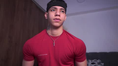 Snapshot of josep_davies chatting on February 21, 7:48 pm Josep online show from February 21, 7:48 pm