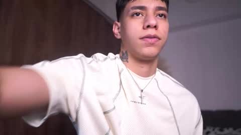 Snapshot of josep_davies chatting on February 23, 10:40 pm Josep online show from February 23, 10:40 pm