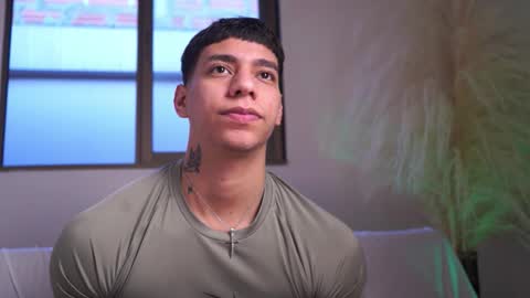 Snapshot of josep_davies chatting on March 7, 11:02 pm Josep online show from March 7, 11:02 pm