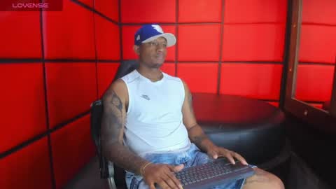 Snapshot of josep_ston2 chatting on July 26, 11:22 pm ---Josep--- online show from July 26, 11:22 pm