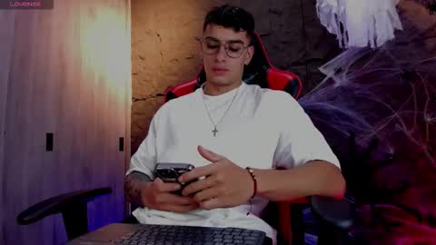 Snapshot of joseph__boy chatting on October 29, 11:45 am JOSEPH online show from October 29, 11:45 am