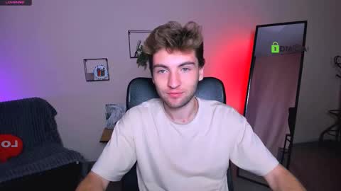 Snapshot of joseph_bear_ chatting on September 27, 8:30 am joseph_bear_ online show from September 27, 8:30 am